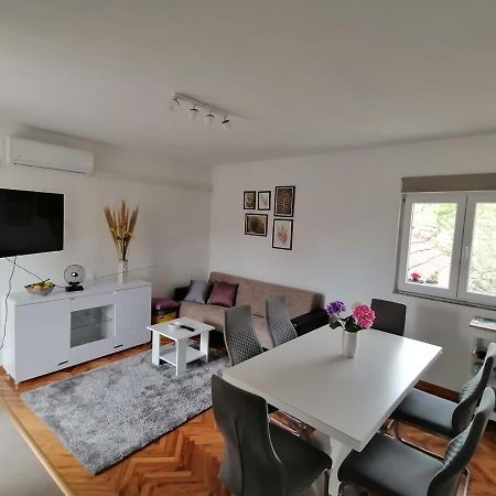 Holiday House Lilac Kamenmost Экстерьер фото